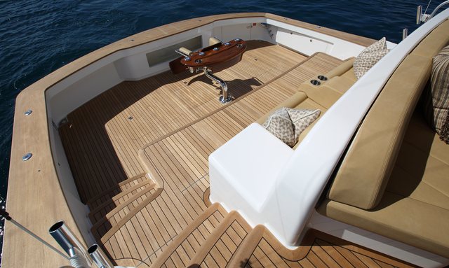 Cookie Monster yacht A Fishing Cockpit