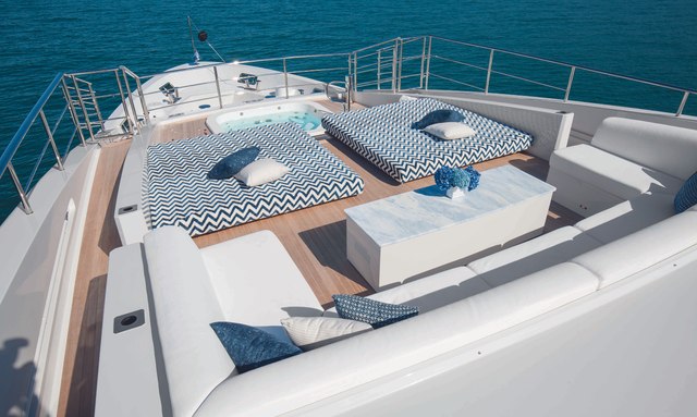 H yacht Split-Level Foredeck