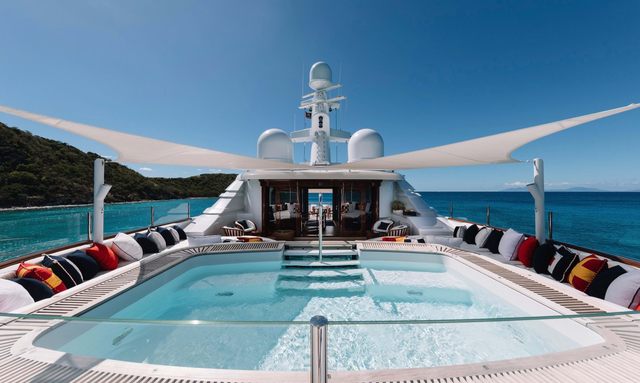 FOS yacht Sun deck 