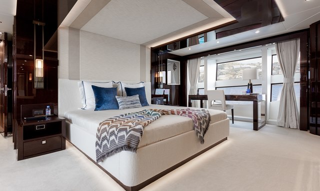 No.9 yacht Luxurious Accommodations