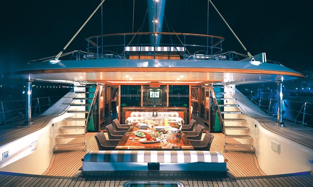 Aquilone yacht Al fresco dining area