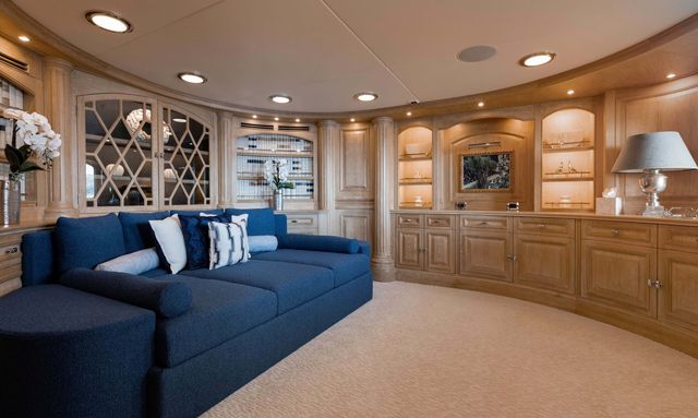 Nero yacht Owner's Duplex Suite