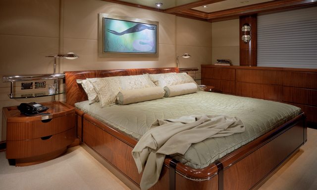 Triton yacht Owner's Suite Layout