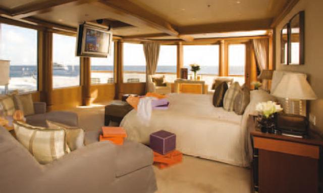 Utopia yacht Panoramic Windows