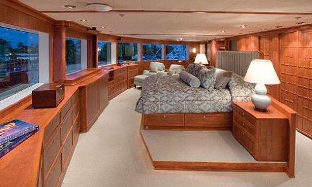 Nurja yacht Panoramic Master Suite Views