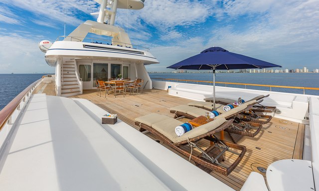 Diamare yacht Sun Deck