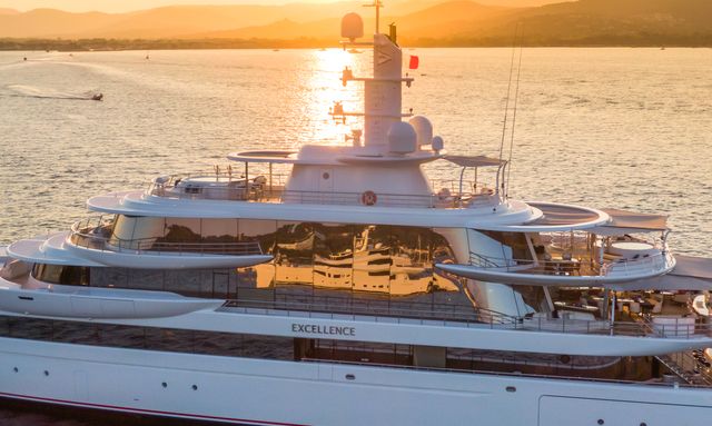 Excellence yacht Triple-Height Atrium