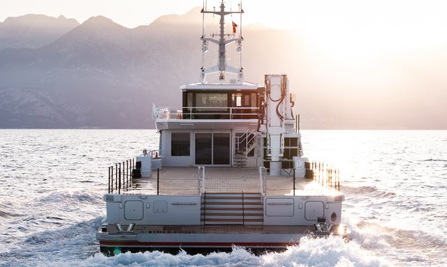 Damen 5306 yacht Open Aft Deck for Flexible Use