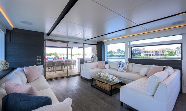 C3 yacht Main Salon