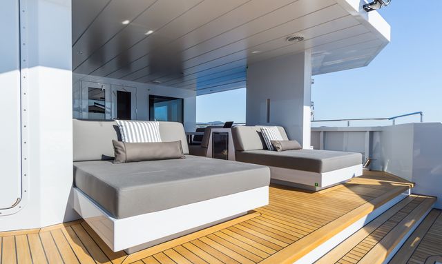 S7 yacht Elongated Aft Deck