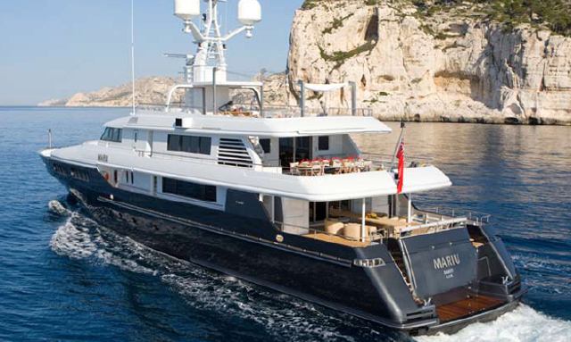 Mariu yacht Unique Hull Color
