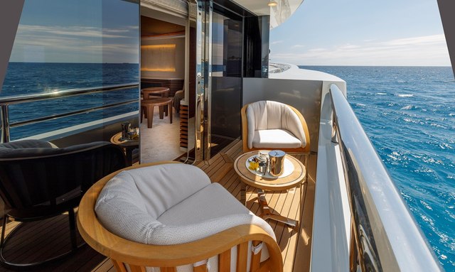 Atomic yacht Owner's Suite 