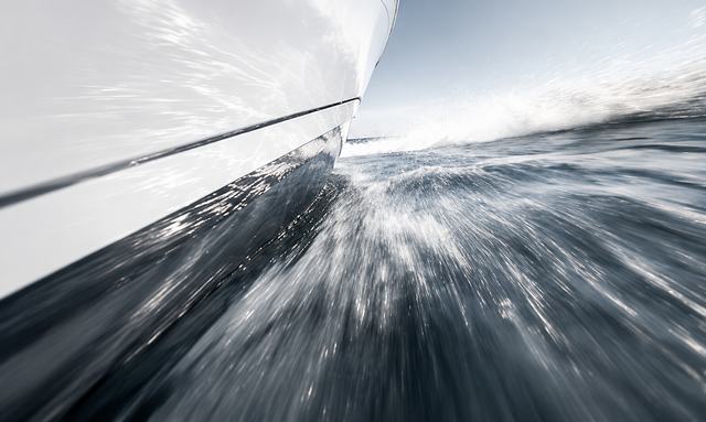 Amadeus yacht 30-Knot Performance
