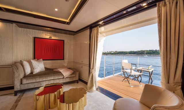 Mellon yacht Folding Bulwarks 