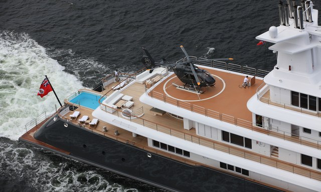 Ice yacht Fully-Certified Helipad