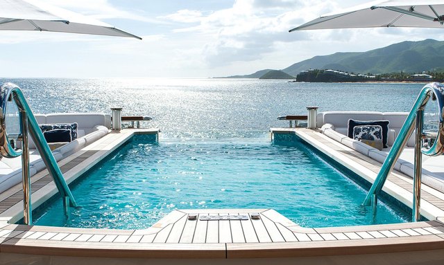 Quattroelle yacht Swimming Pool