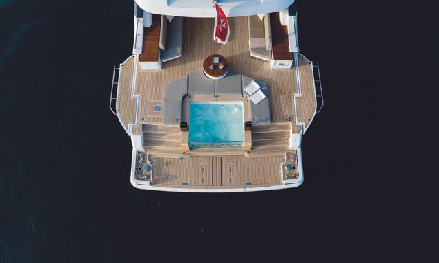 Aitana yacht Patented Oasis Deck