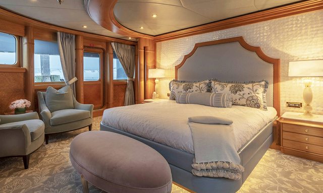 Vibrance yacht Private Master Suite