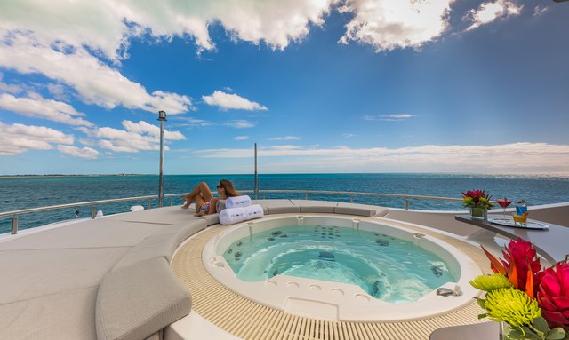 Big Sky yacht Sun Deck 