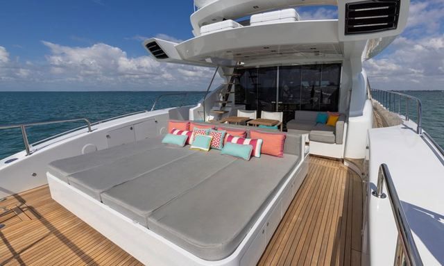 Sayonara yacht Expansive Outdoor Living Spaces