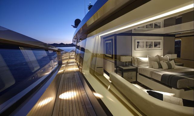 Excellence V yacht Window Placement