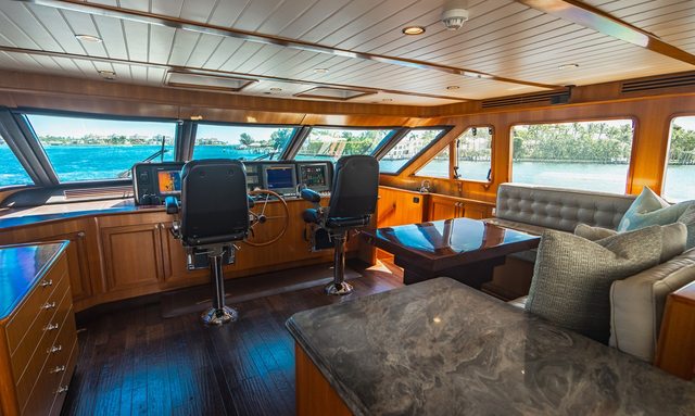 Blueprint yacht Enclosed Flybridge