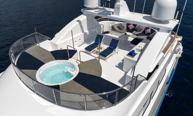 Adventurer II yacht Sun Deck Amenities