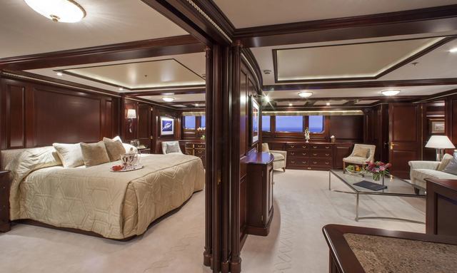 Teleost yacht Owner's Suite Layout