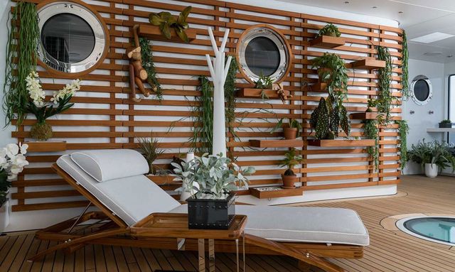 Scout yacht Private Greenhouse and Puppy Park