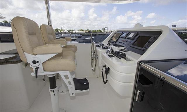 Ebitda yacht Exterior Helm Position