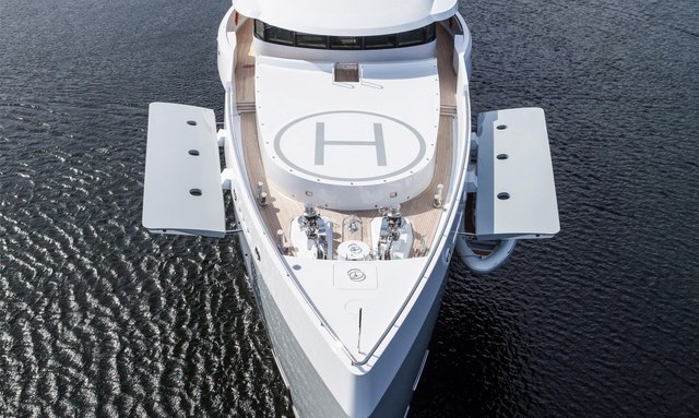 Event yacht Touch-and-Go Helipad