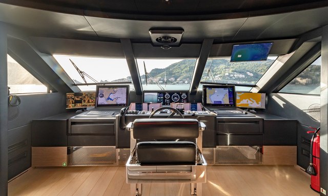 Frangelo yacht Comprehensive Navigation