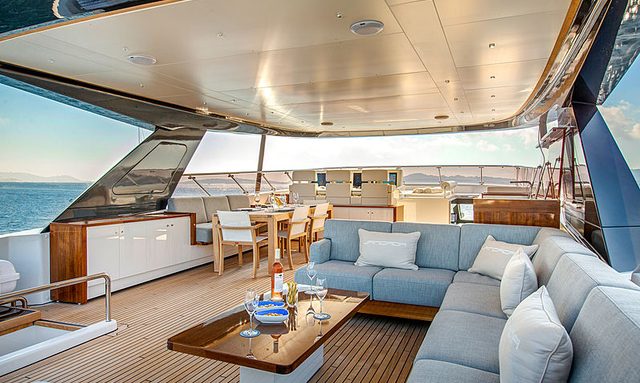 Jangada yacht Sun-Ready, Shade-Ready Sundeck
