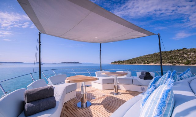 Rocco yacht Private Oasis Foredeck