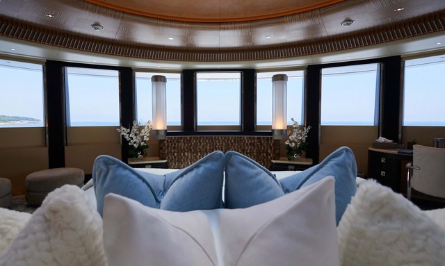 Barbara yacht Owner's Suite 