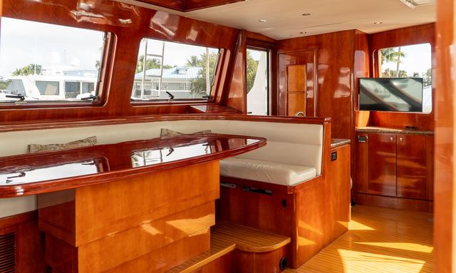 JusMad yacht Skylounge with a View