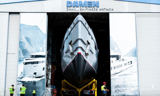 Rafter yacht Axe bow hull design