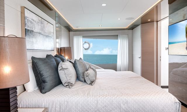 Just a Vacation yacht Full-Beam Owner Suite