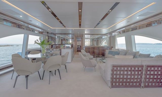 Chrimi III yacht Full-Beam Upper Deck Lounge