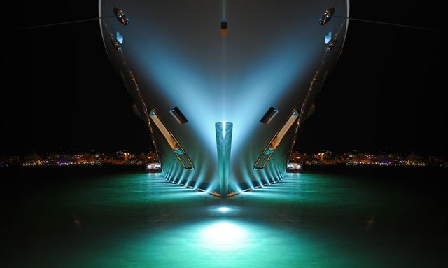 Queen Mare yacht Waterline Lights