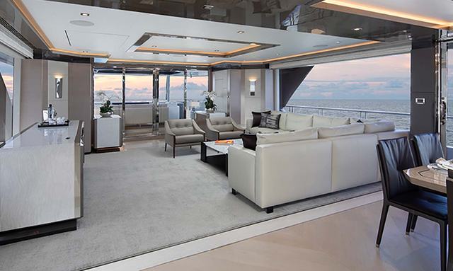 Catalina yacht Light-Filled Interior