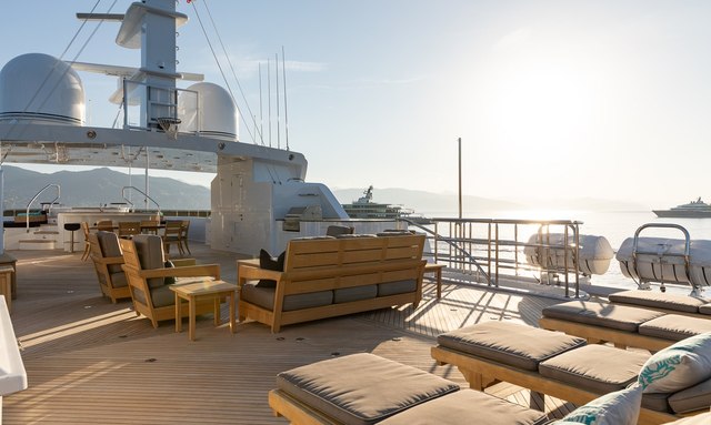 Skyfall yacht Sun Deck Amenities