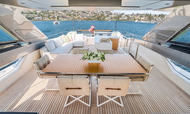 Genoa yacht Sundeck Lounging Spaces