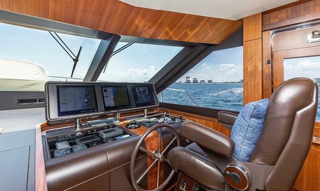 Bravo Zulu II yacht Main Deck Helm