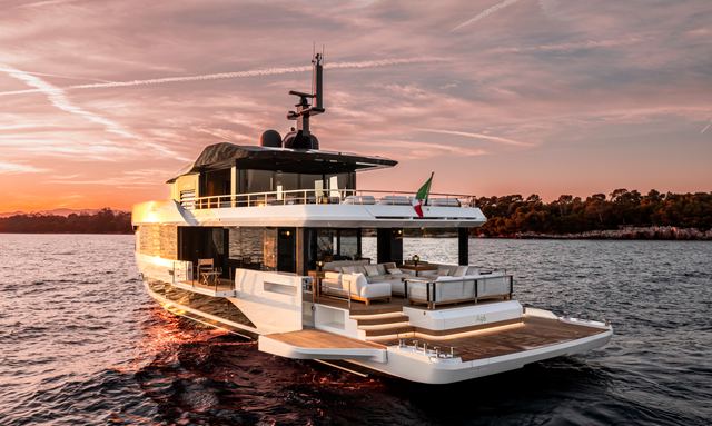 Daria yacht Expansive Drop-Down Balconies