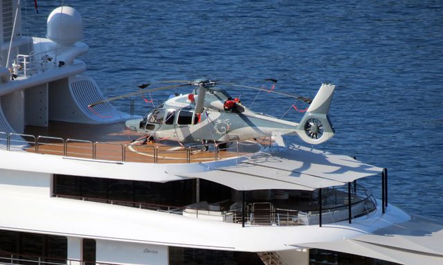 Radiant yacht Helipad