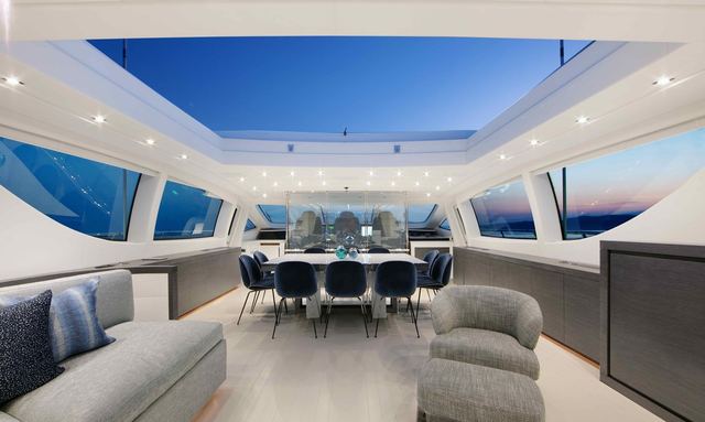 Veni Vidi Vici yacht Retractable Roof 