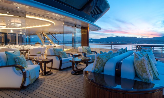 Alaiya yacht Winter Garden 