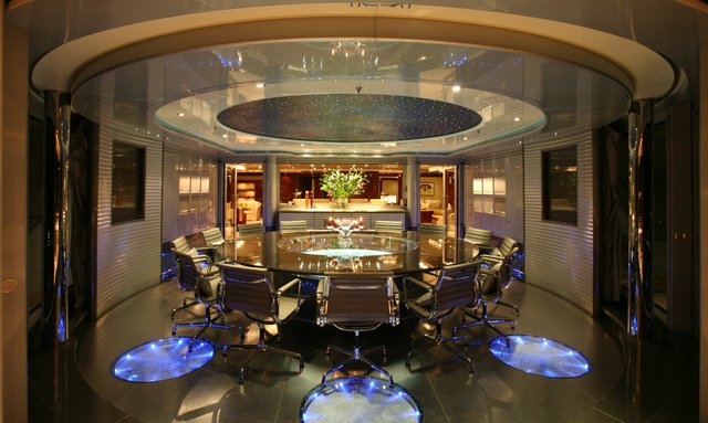 Amer yacht Stargate Dining Room 