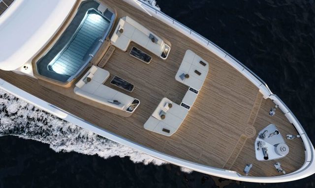 Logica 59 yacht Upper Deck Pool